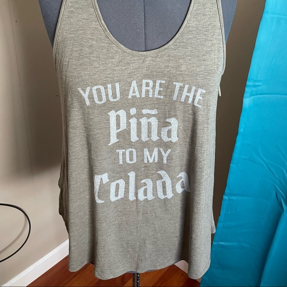 Must See Back! Cute Tank - Picture 1 of 4